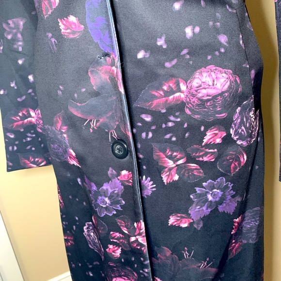 Trench Coat- Black/Floral Sz Sm - Picture 3 of 4